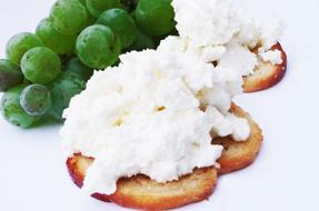 cottage cheese and bread