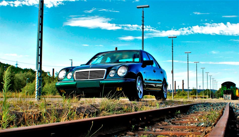 Auto Mercedes Benz