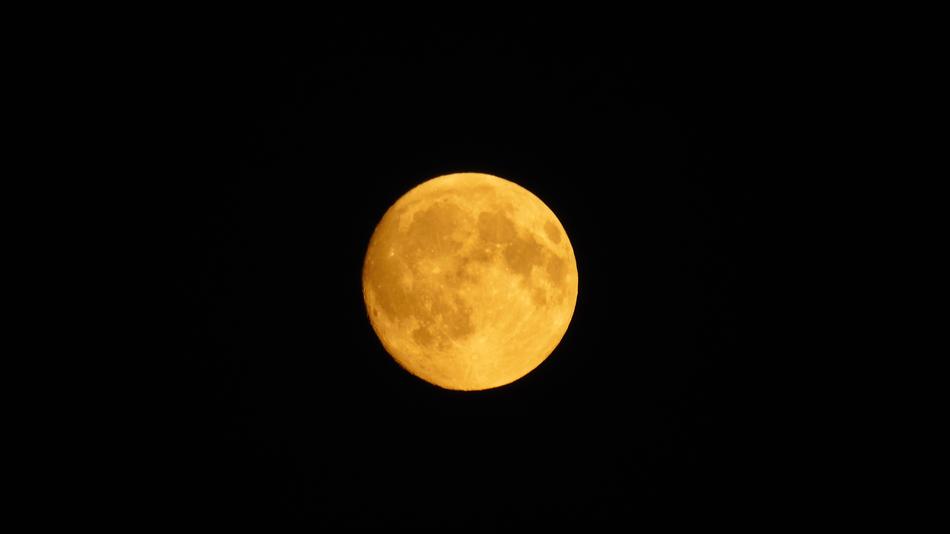 Month Nearly Full Moon