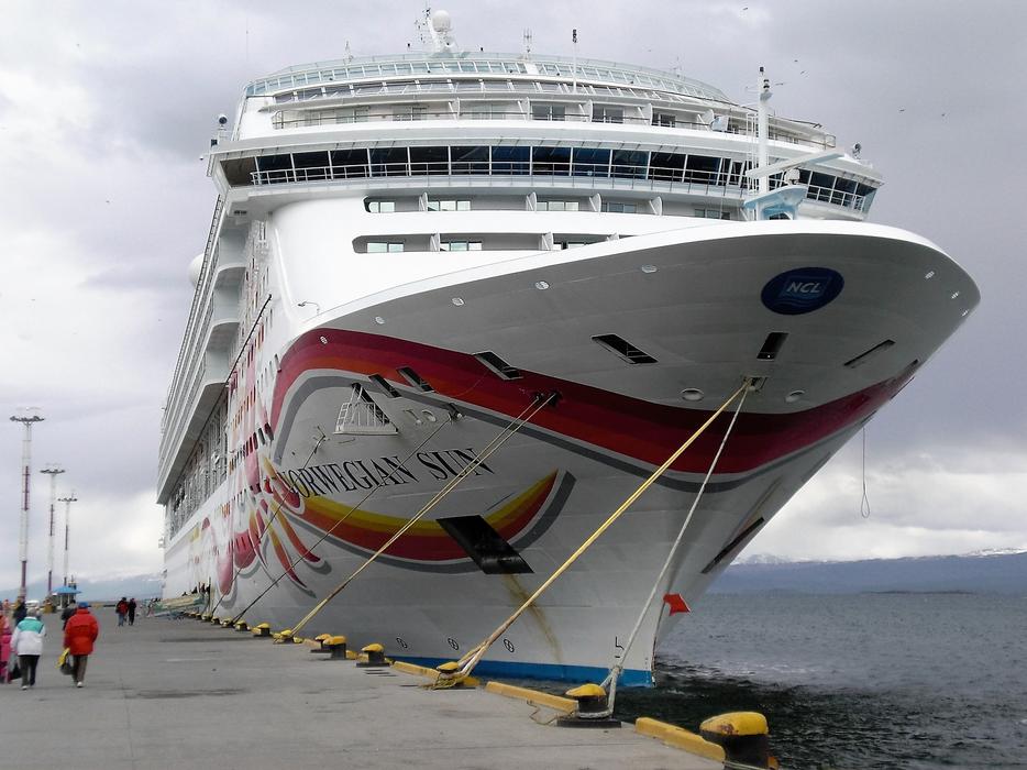 Cruise Ship Bow Quay