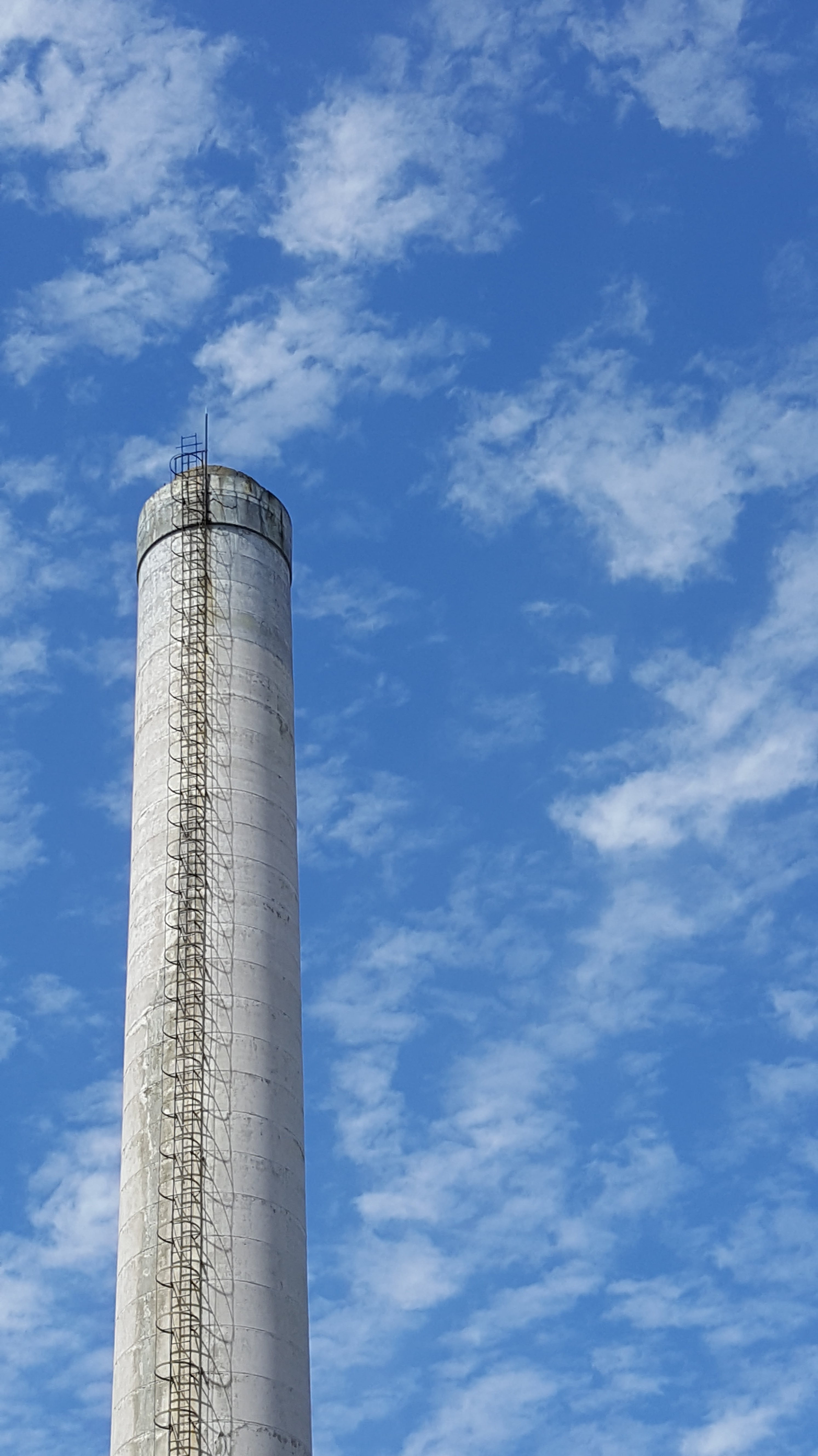 A Big Tube Of Air In The Sky Free Image Download a-big-tube-of-air-in-the-sky-free-image-download