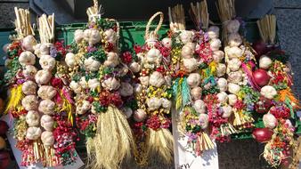 garlic braids