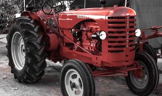 Tractor Old Renovated