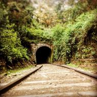 Online Train Tunnel