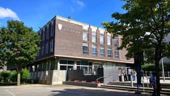 photo of the university in Liverpool