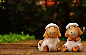 Ceramic Sheep Decoration