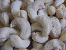 healthful cashews