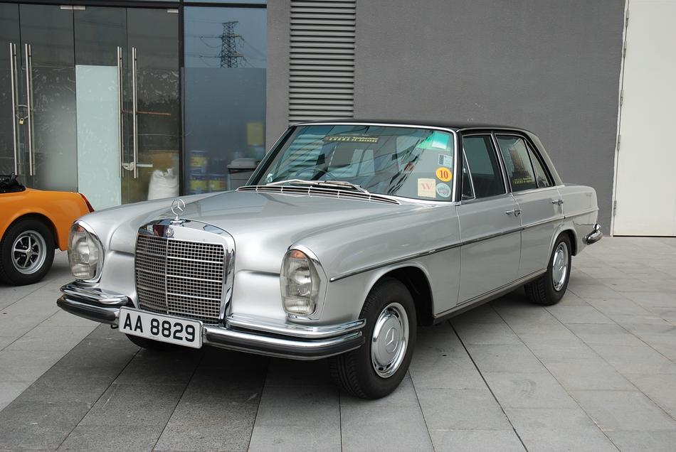 Classic Cars Antique