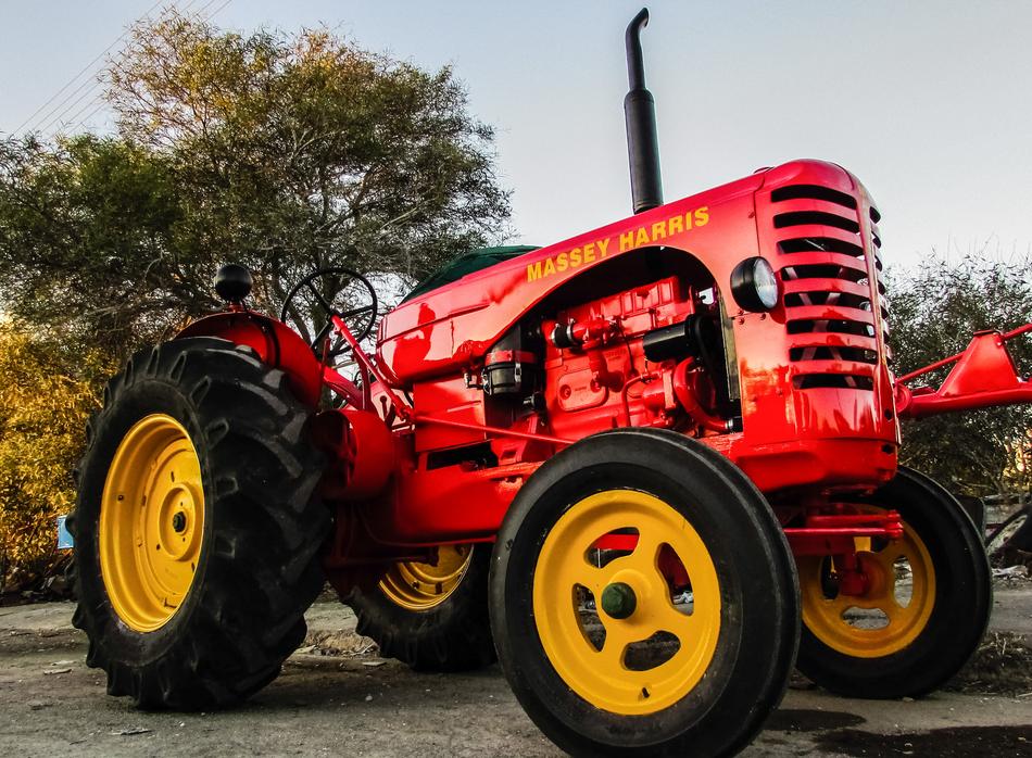 Tractor Old Renovated