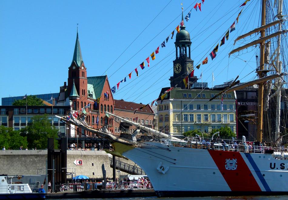Michel Hamburg Port