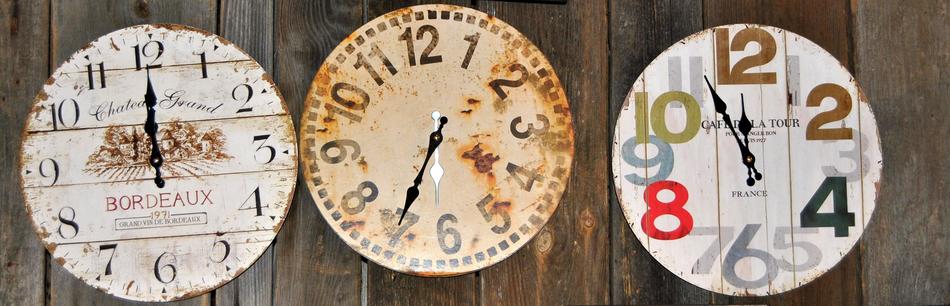 clock colored background is beautiful