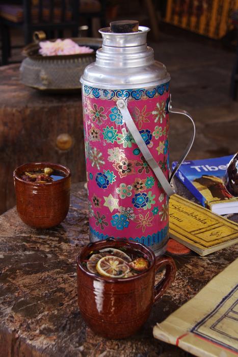 thermos tea table delicious