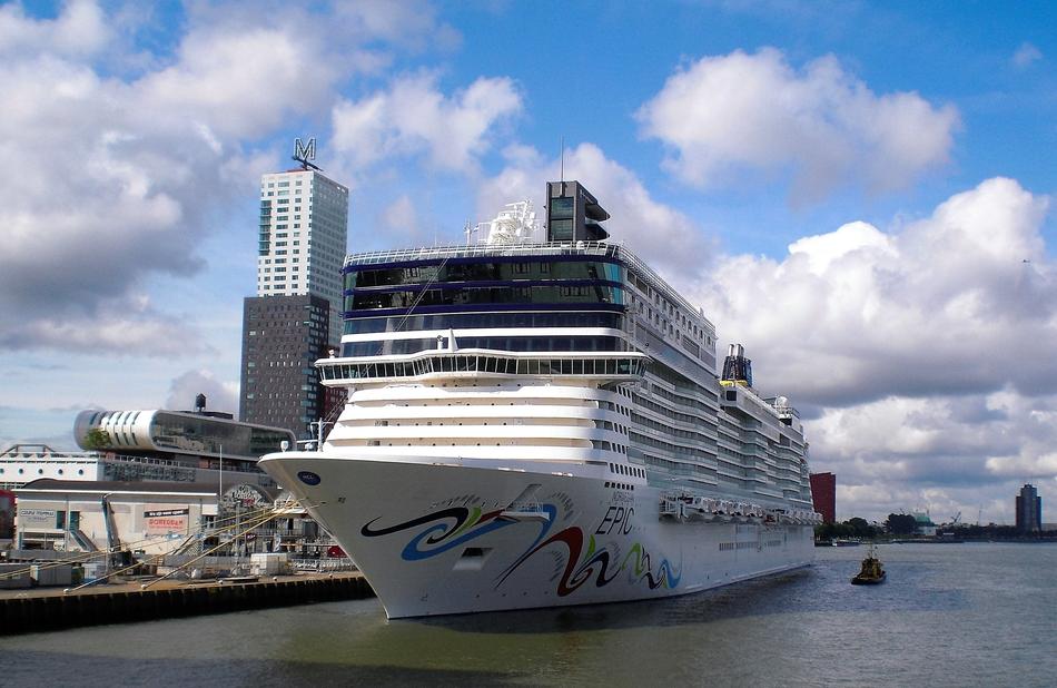 Transport Cruise Boat