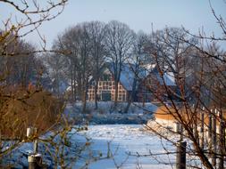 Luhe Wintry river