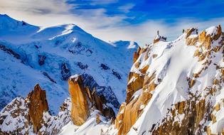 Mountains Cosmiques Ridge