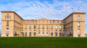 Picture of the palace in Marseille, France