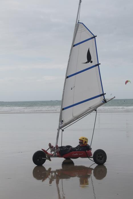 boat with sea on wheels