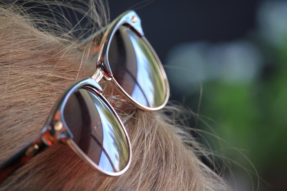 sunglasses on a girl's head