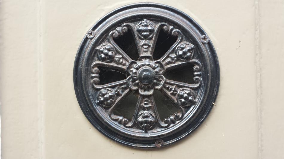 Relief Door Spy