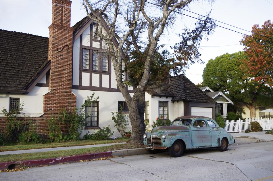 Old Cars and House in California