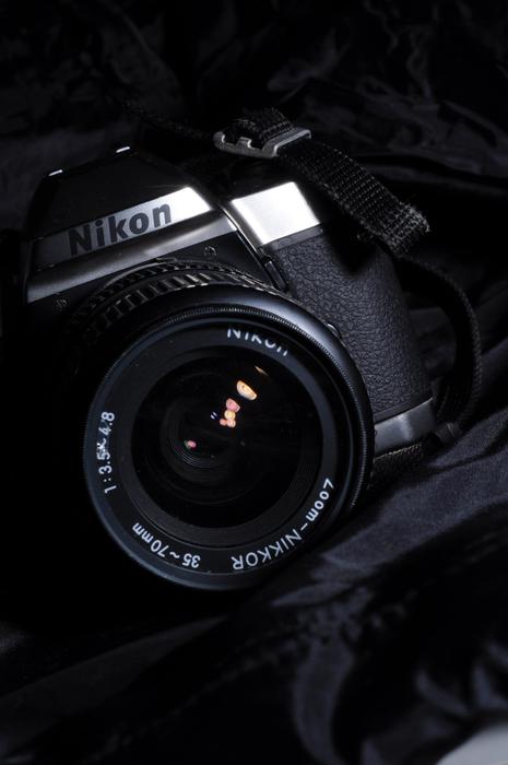 black camera for pictures