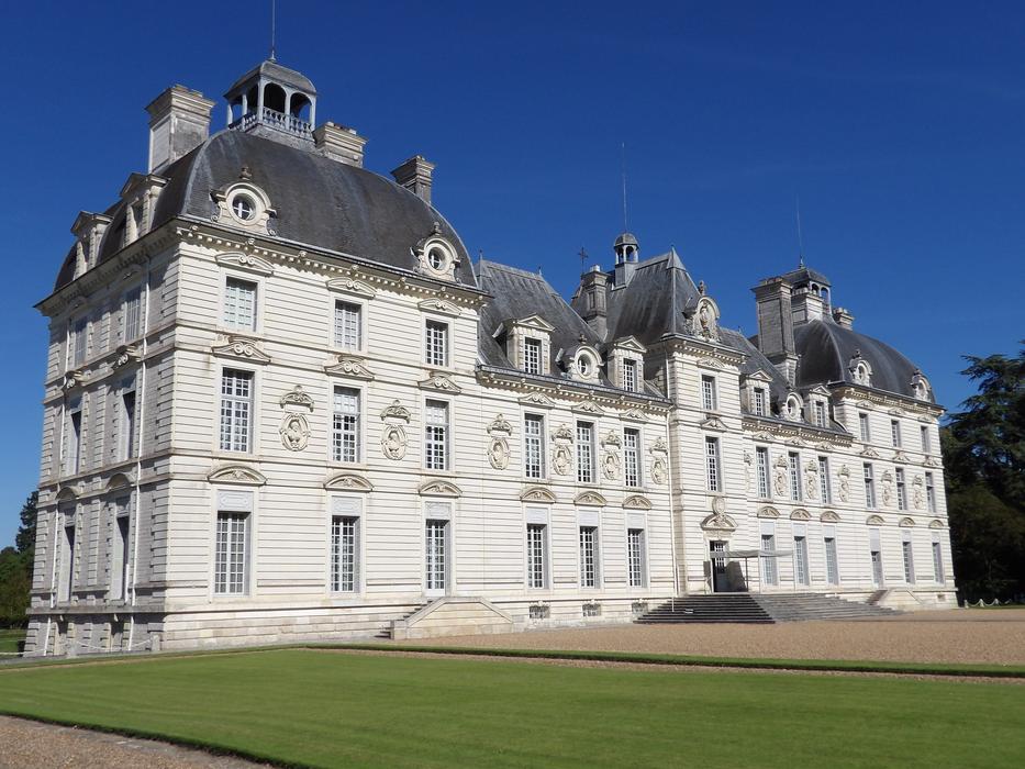 beautiful Cheverny Château