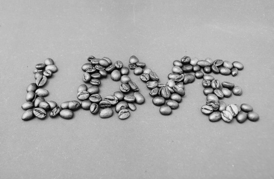 roasted coffee seeds
