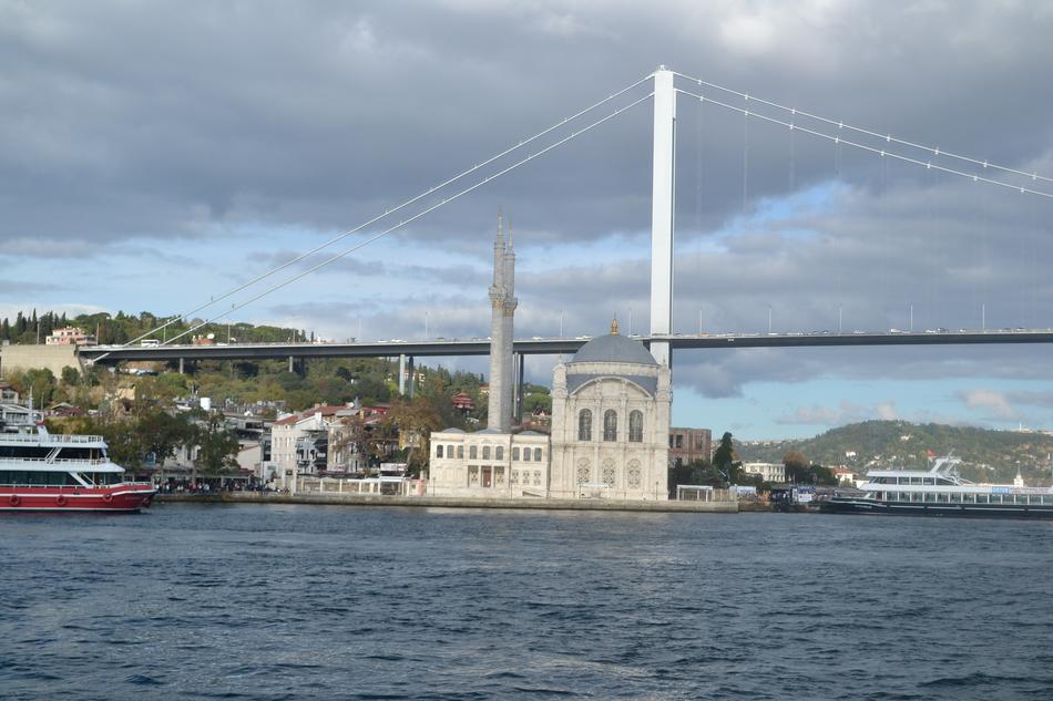 great view of the bridge