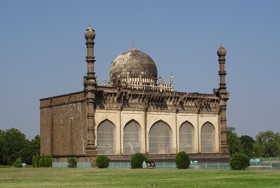 Mosque Gol Gumbaz