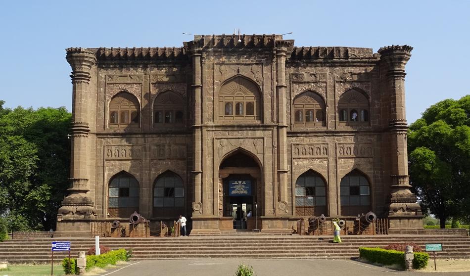 mohammed adil shah tomb in Gol Gumbaz Mausoleum, india, karnataka