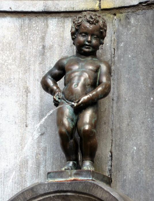 Manneken Pis Statue in Brussels