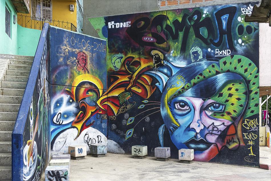 graffiti wall in Columbia
