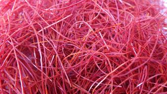 red long spices