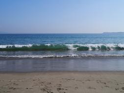 sea waves frothy