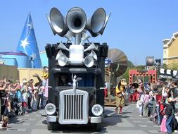 Transport Disney Parade Sound