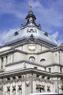 a beautiful historic Cathedral in London