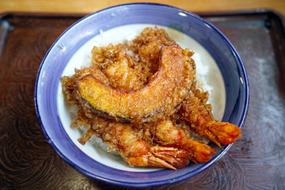 large shrimp in the friture