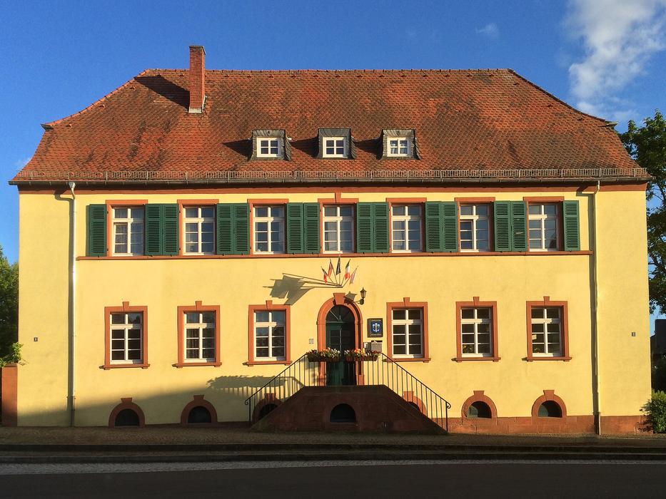 Göllheim Old