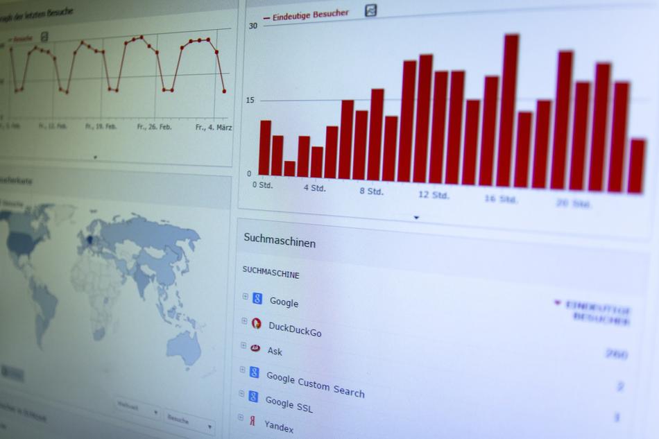 web design graphs on the monitor