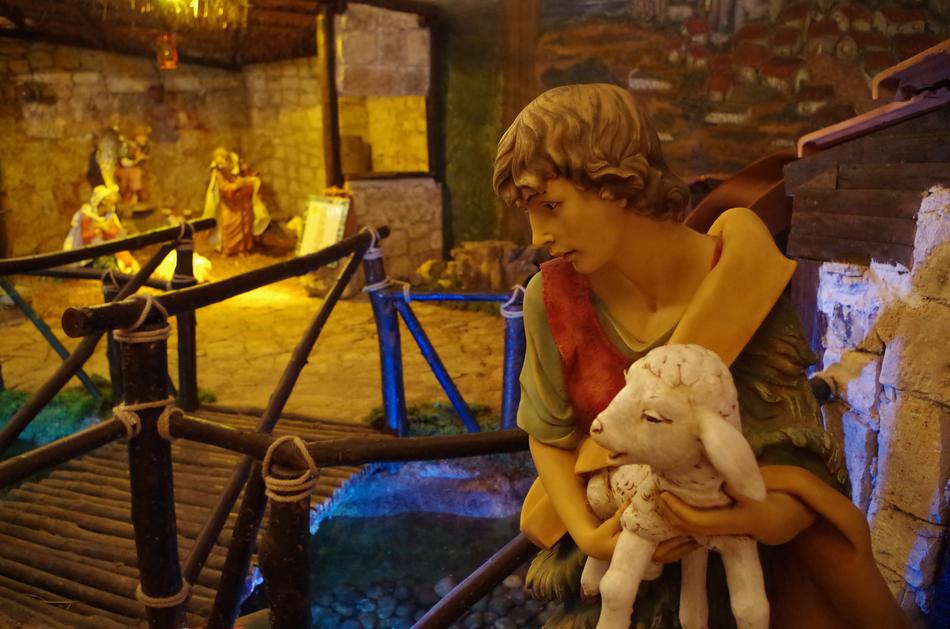Christmas figure in the cabin