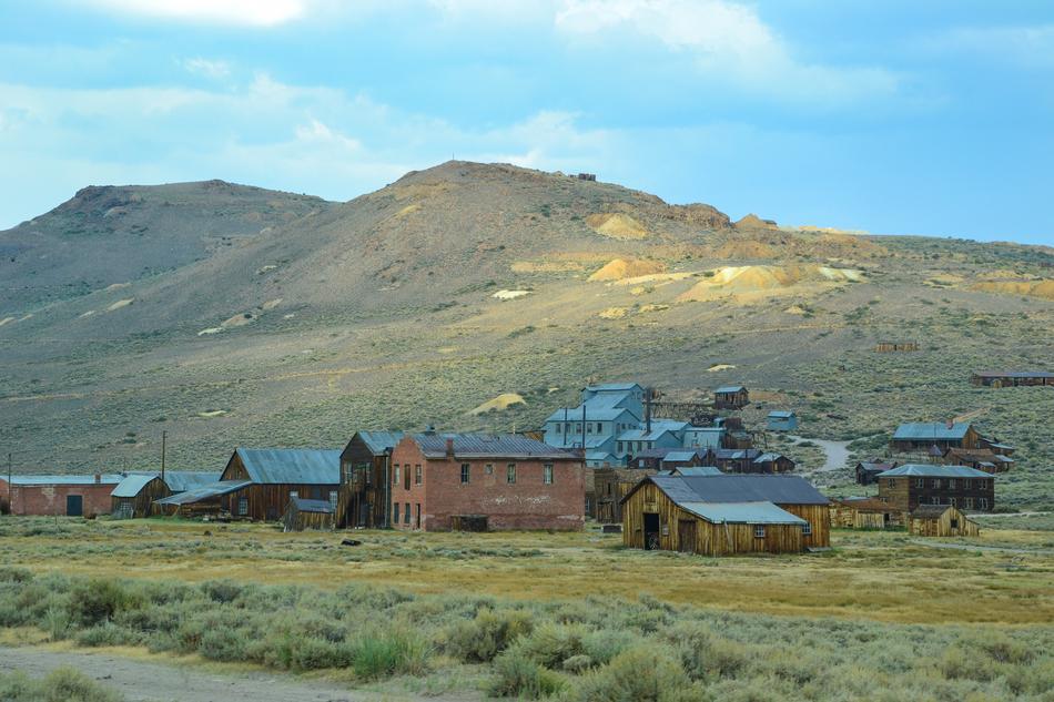 Old village in the mountains free image download