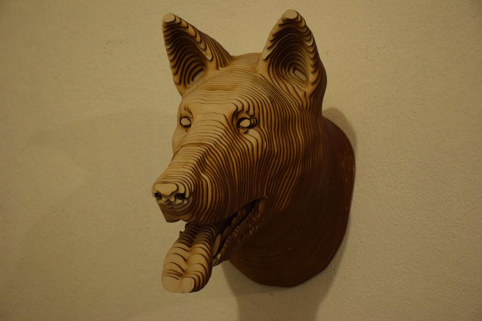 Head Dog wood
