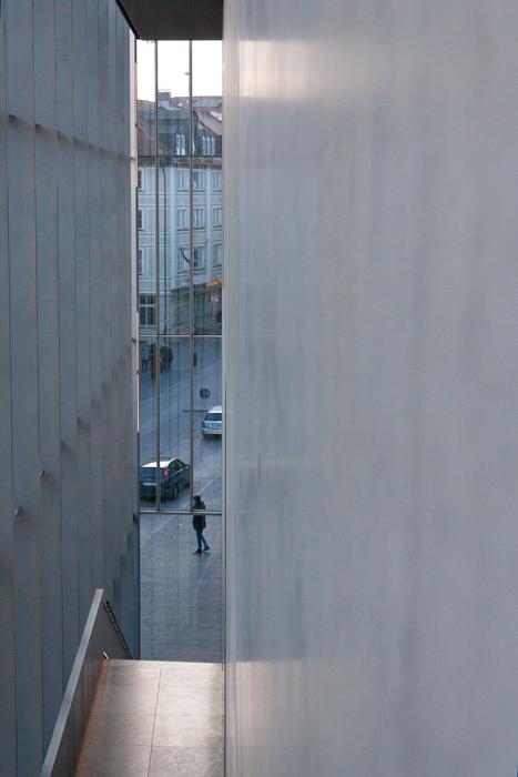 Finish Concrete Mirroring