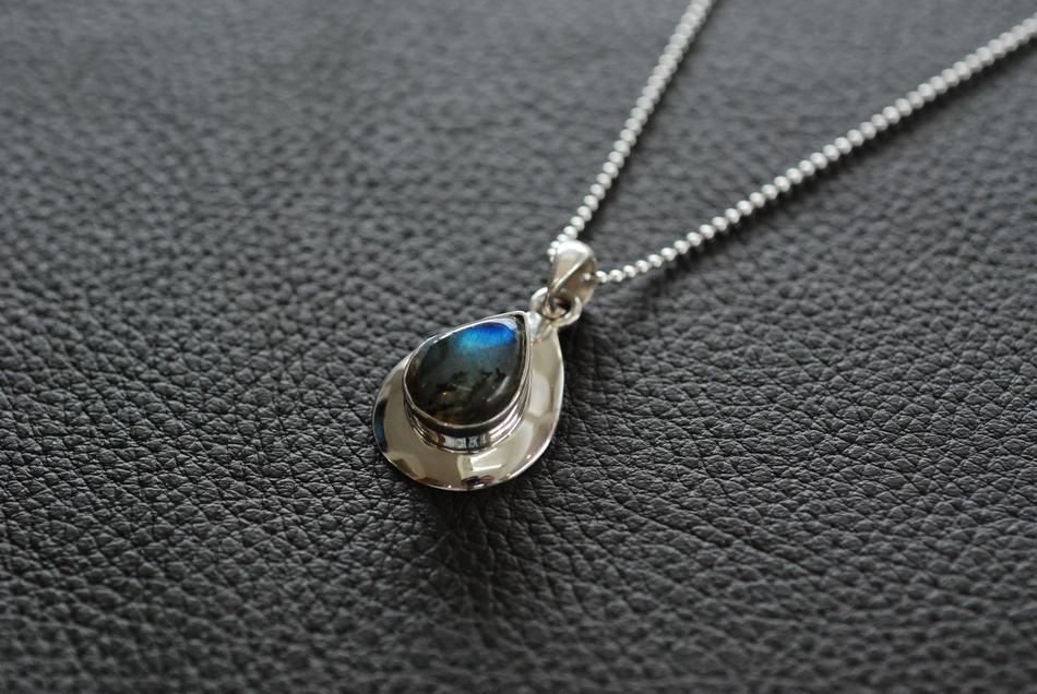 Blue Labradorite Pendant Accessories
