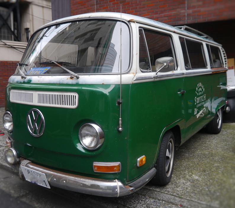 old bus in the yard