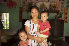 absolutely beautiful Vietnamese family