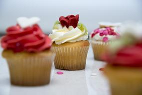 creamy sweet cupcakes