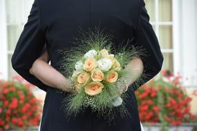 the bride's beautiful bouquet