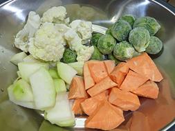 chopped ripe vegetables