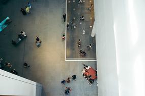 Crowd and Architecture in City